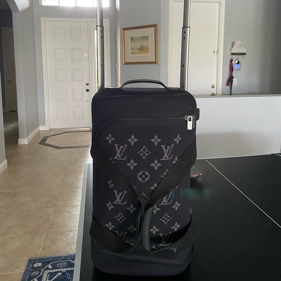 Louis Vuitton Handbags - Louis Vuitton horizon duffel soft jacquard 55